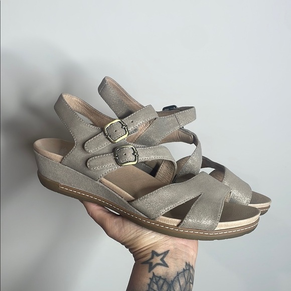 Dansko | Women’s Metallic Angela Strappy Sandals Size 10 - Picture 1 of 6
